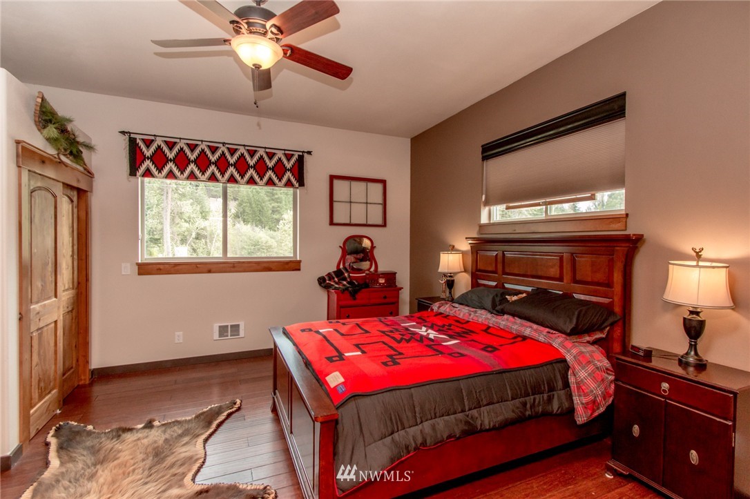 12101 Teanaway Road Cle Elum, WA 98922 - Photo 7 of 25 Gallery Image 7
