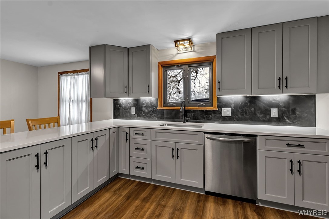 11 Cemetery Road Lancaster, NY 14086 - Photo 12 of 45