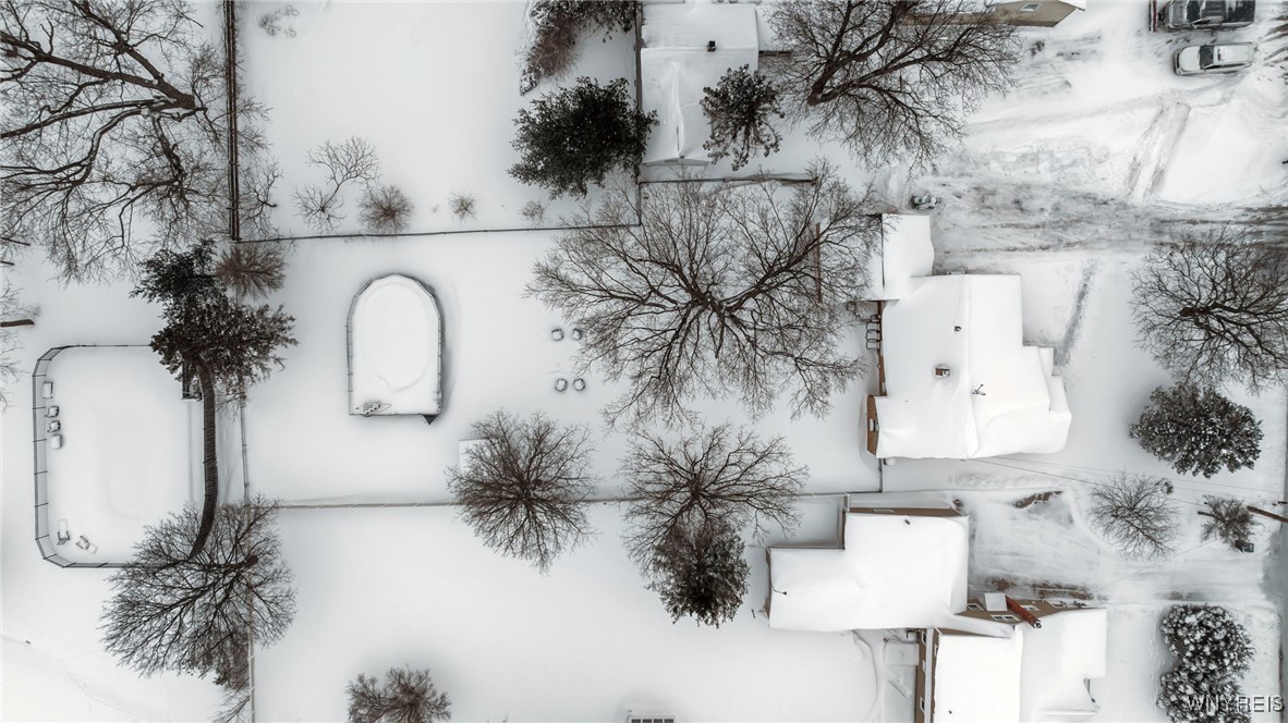 11 Cemetery Road Lancaster, NY 14086 - Photo 7 of 45