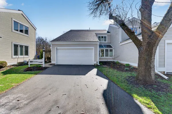 $585,000 | 12 Oak Creek Trail, Madison, WI 53717