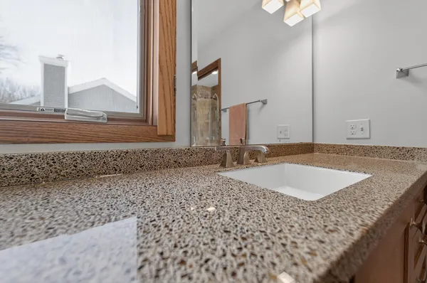 $599,000 | 12 Oak Creek Trail, Madison, WI 53717