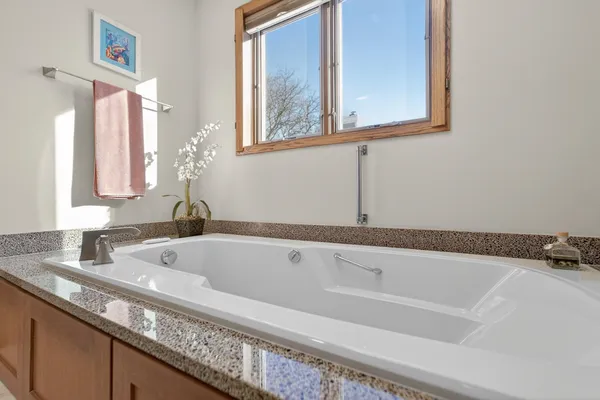 $599,000 | 12 Oak Creek Trail, Madison, WI 53717