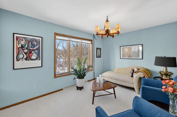 $599,000 | 12 Oak Creek Trail, Madison, WI 53717