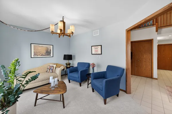 $599,000 | 12 Oak Creek Trail, Madison, WI 53717