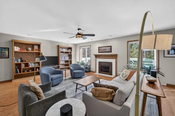 $599,000 | 12 Oak Creek Trail, Madison, WI 53717