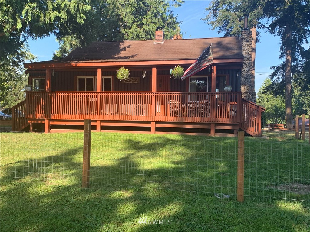 382 West Henni Road Oak Harbor, WA 98277 - Photo 1 of 34 Gallery Image 1