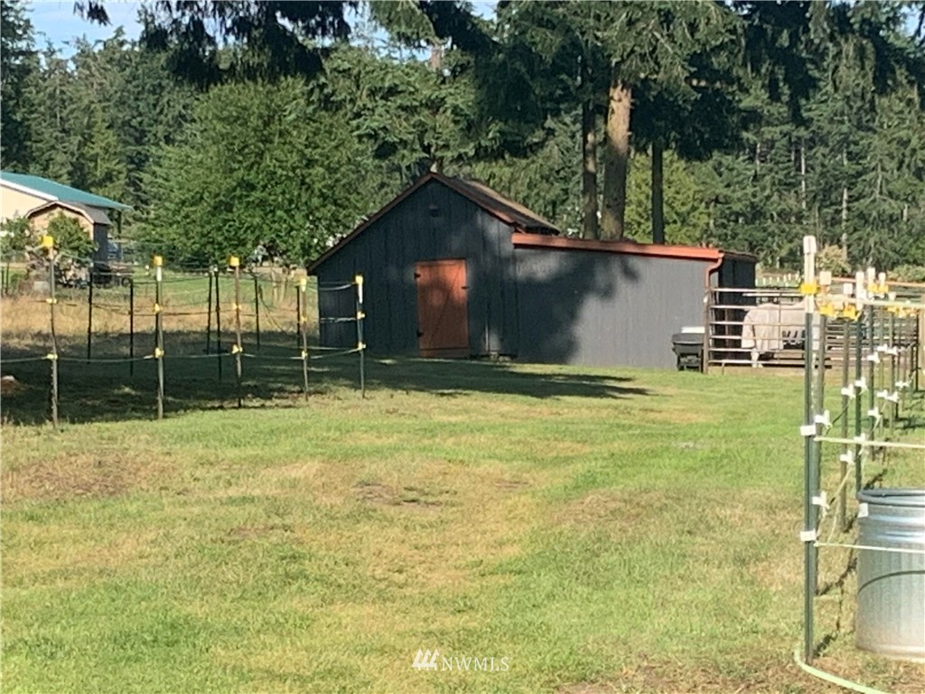 382 West Henni Road Oak Harbor, WA 98277 - Photo 12 of 34 Gallery Image 12