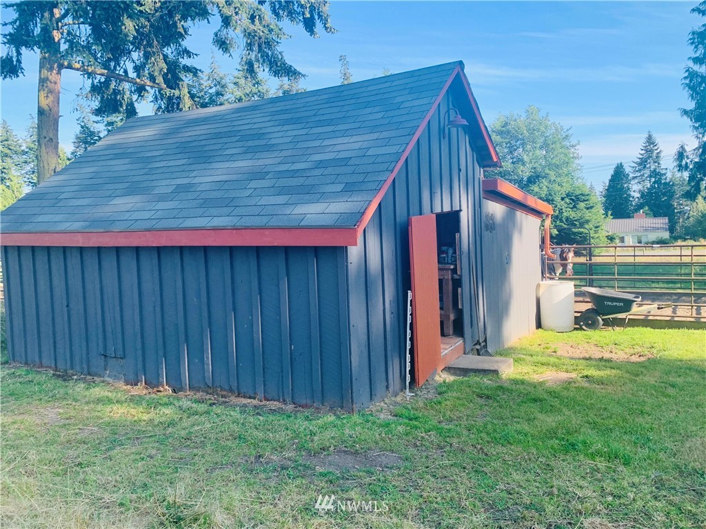 382 West Henni Road Oak Harbor, WA 98277 - Photo 13 of 34 Gallery Image 13
