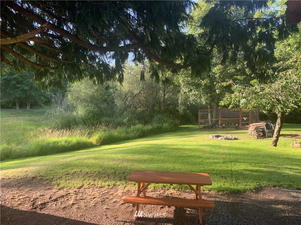 382 West Henni Road Oak Harbor, WA 98277 - Photo 5 of 34 Gallery Image 5