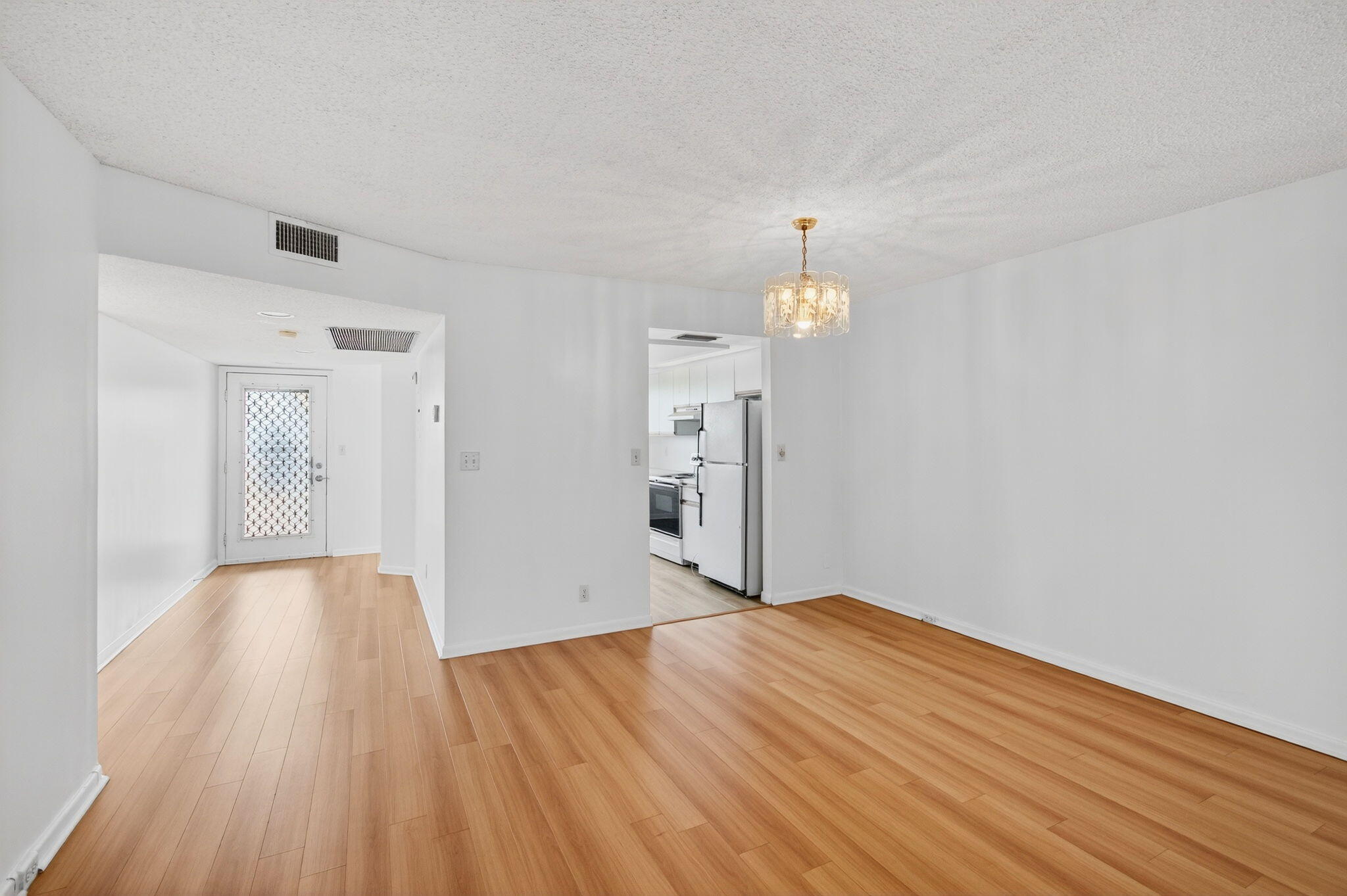 1501 Cayman Way, Unit C4 Coconut Creek, FL 33066 - Photo 19 of 67 Dining Room Area