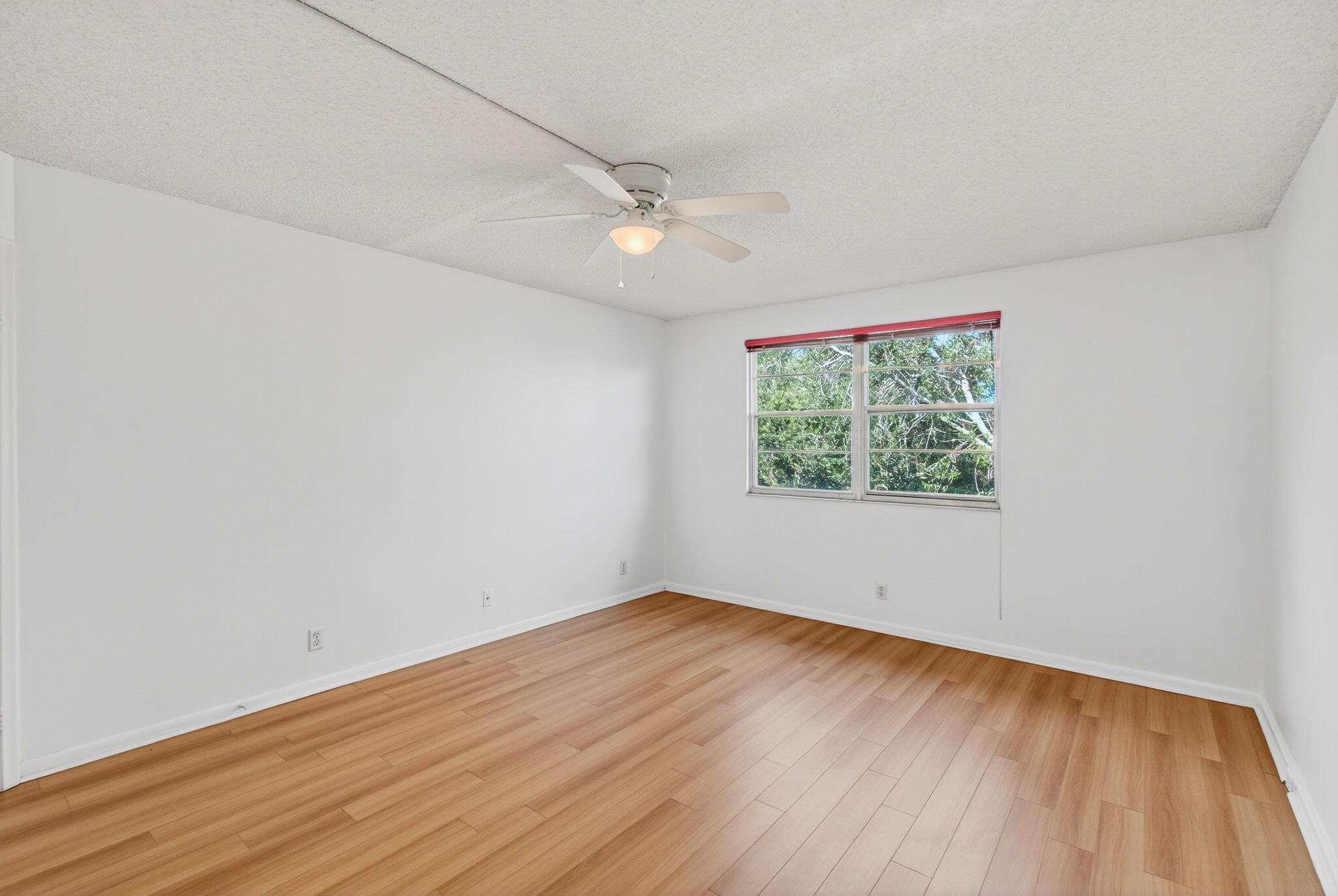 1501 Cayman Way, Unit C4 Coconut Creek, FL 33066 - Photo 30 of 67 Primary Suite