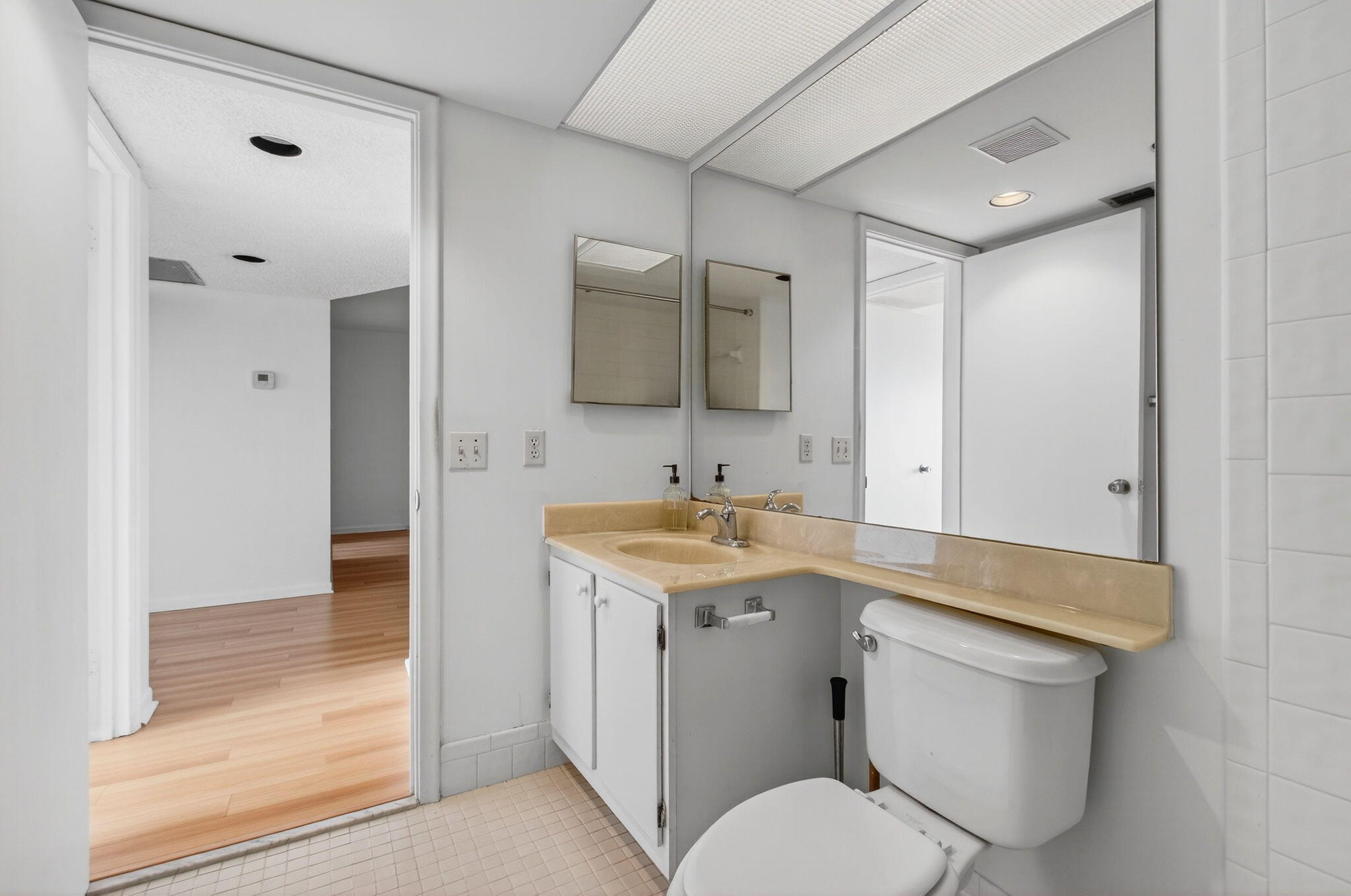 1501 Cayman Way, Unit C4 Coconut Creek, FL 33066 - Photo 43 of 67 Second Bathroom