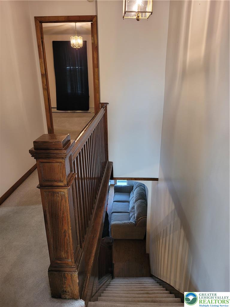 662 Atlantic Street Bethlehem, PA 18015 - Photo 12 of 25 2nd flr. hallway pic-1