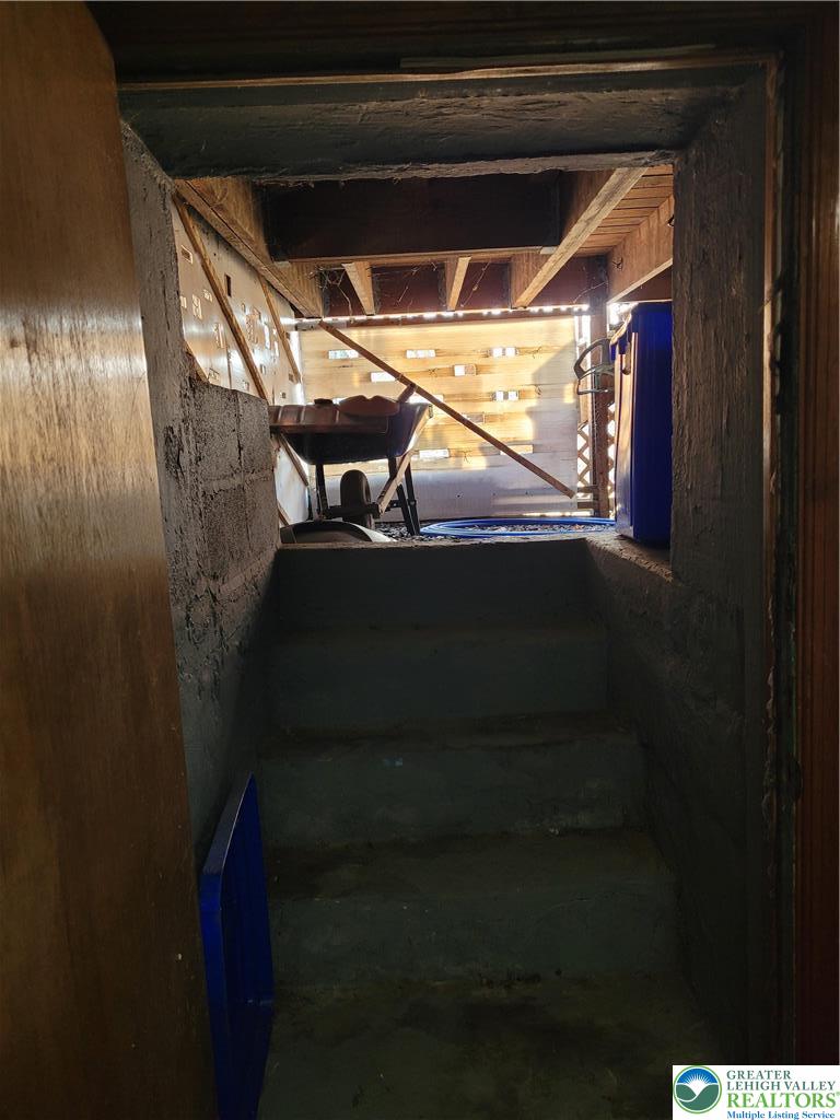 662 Atlantic Street Bethlehem, PA 18015 - Photo 25 of 25 Walkout from lower level hatch door up onto the deck