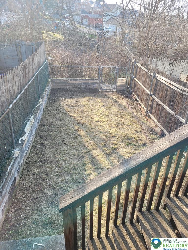 662 Atlantic Street Bethlehem, PA 18015 - Photo 5 of 25 Rear fenced-in back yard pic-3