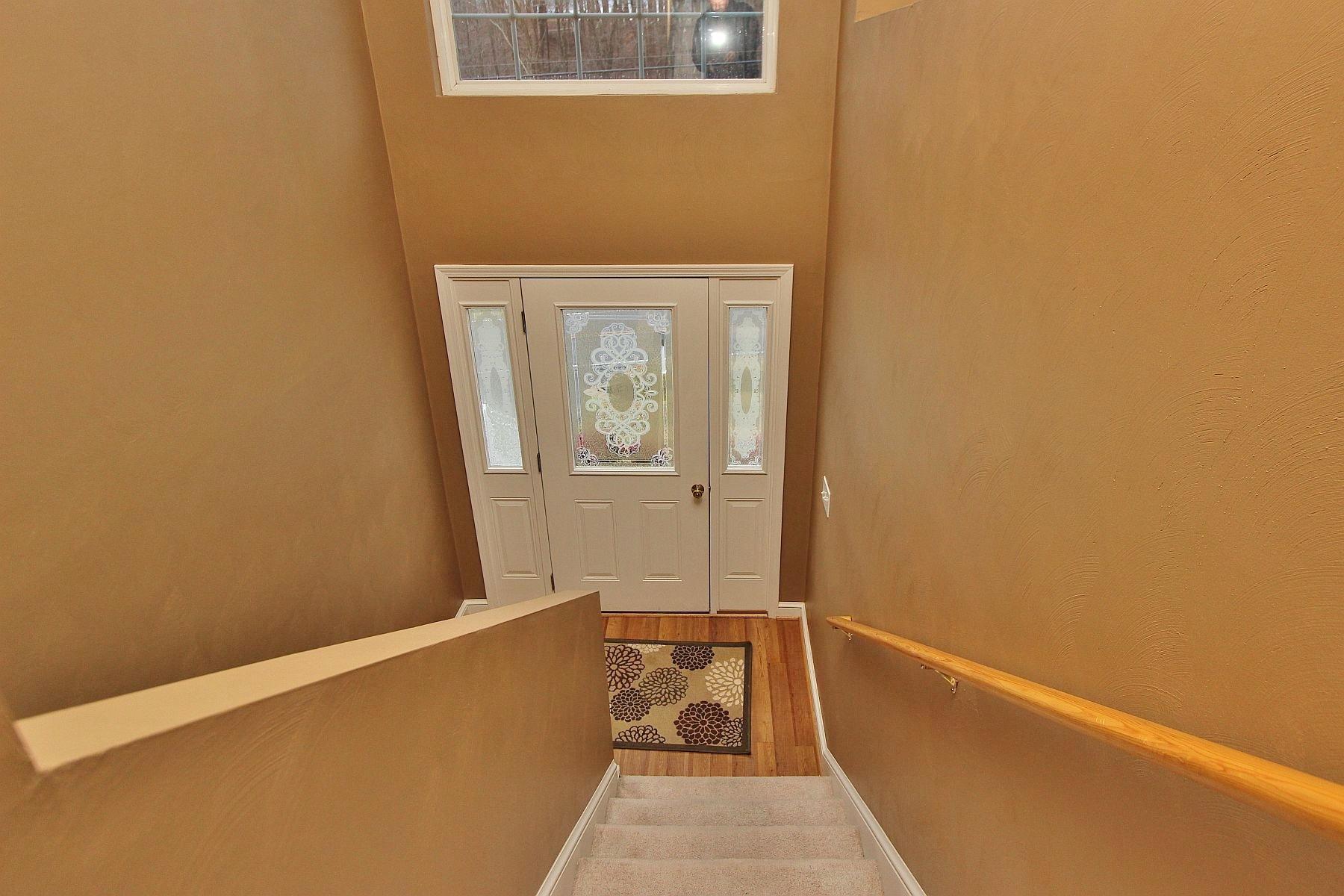 4239 Daugherty Road Salem, VA 24153 - Photo 24 of 38 a view of balcony with wooden floor