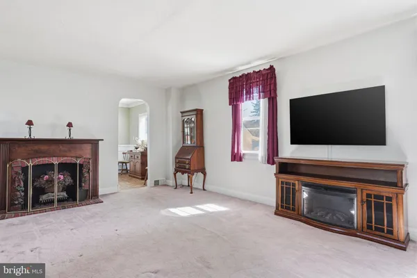 $415,000 | 1615 Pleasant Drive, Feasterville-Trevose, PA 19053
