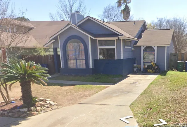 $1,600 | 6305 Village Arbor, San Antonio, TX 78250