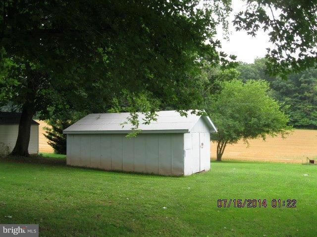 2519 Mayberry Road Westminster, MD 21158 - Photo 5 of 20 Exterior (Rear)