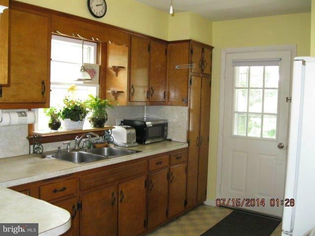 2519 Mayberry Road Westminster, MD 21158 - Photo 8 of 20 Kitchen