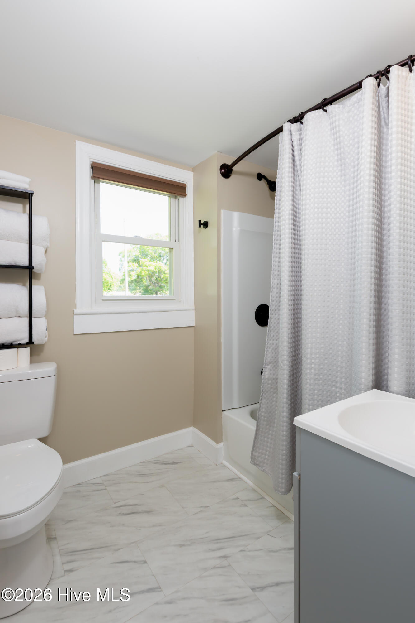 3405 Oaks Road New Bern, NC 28560 - Photo 21 of 48 20260518-Rock I (3403 of 1)