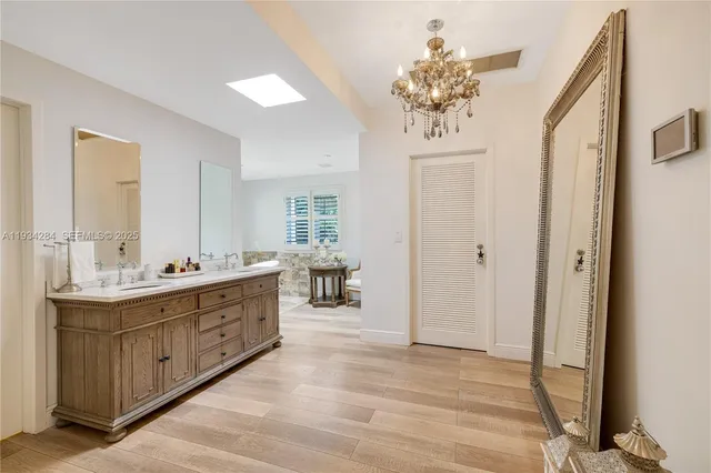 $6,999,999 | 8000 Los Pinos Boulevard, Coral Gables, FL 33143