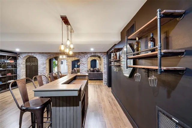 $6,999,999 | 8000 Los Pinos Boulevard, Coral Gables, FL 33143