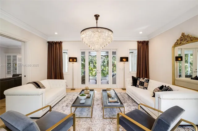$6,999,999 | 8000 Los Pinos Boulevard, Coral Gables, FL 33143