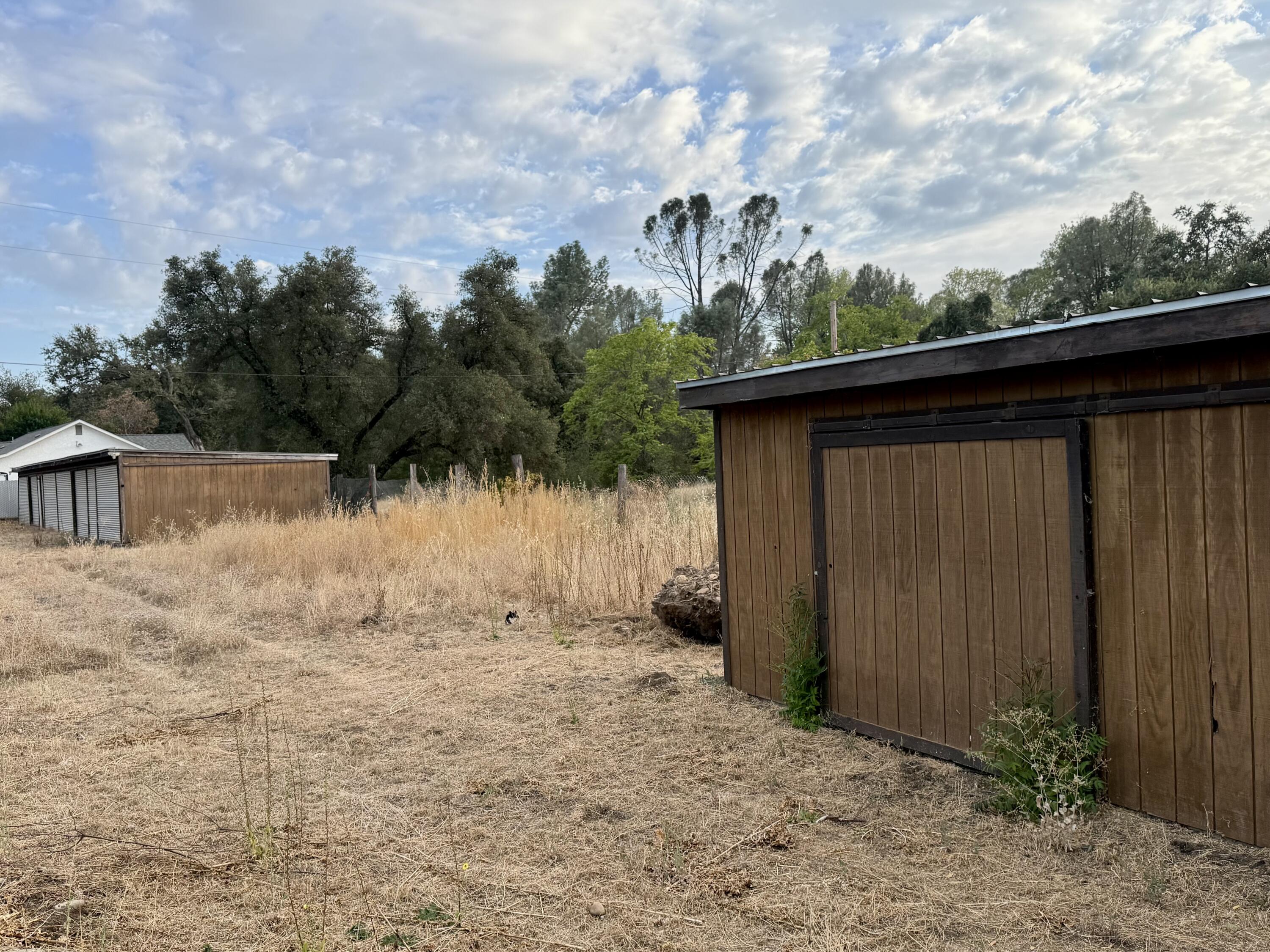 2640 Henderson Road Redding, CA 96002 - Photo 7 of 9 IMG_3904