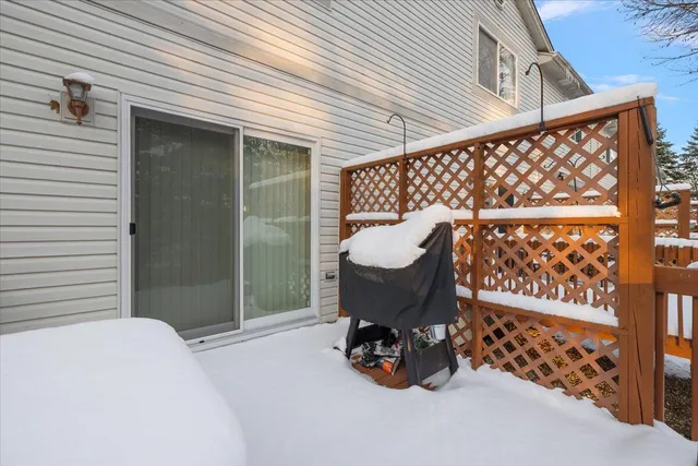 $290,000 | 3263 Baldwin Woods Drive, Unit 7, Lake Orion, MI 48359