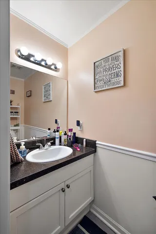 $290,000 | 3263 Baldwin Woods Drive, Unit 7, Lake Orion, MI 48359