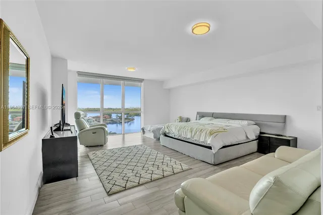 $8,000 | 400 Sunny Isles Boulevard, Unit 907, Sunny Isles Beach, FL 33160