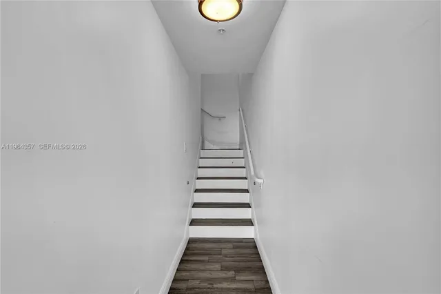 $8,000 | 400 Sunny Isles Boulevard, Unit 907, Sunny Isles Beach, FL 33160