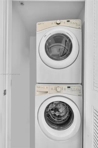 $8,000 | 400 Sunny Isles Boulevard, Unit 907, Sunny Isles Beach, FL 33160