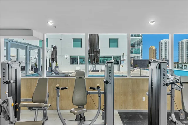 $8,000 | 400 Sunny Isles Boulevard, Unit 907, Sunny Isles Beach, FL 33160