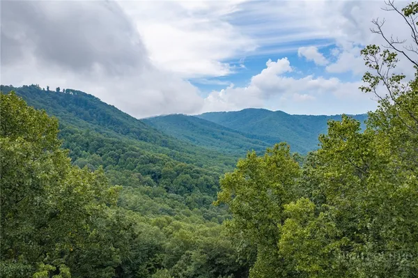 $250,000 | 16 Scarlet Oak Drive, Boone, NC 28607