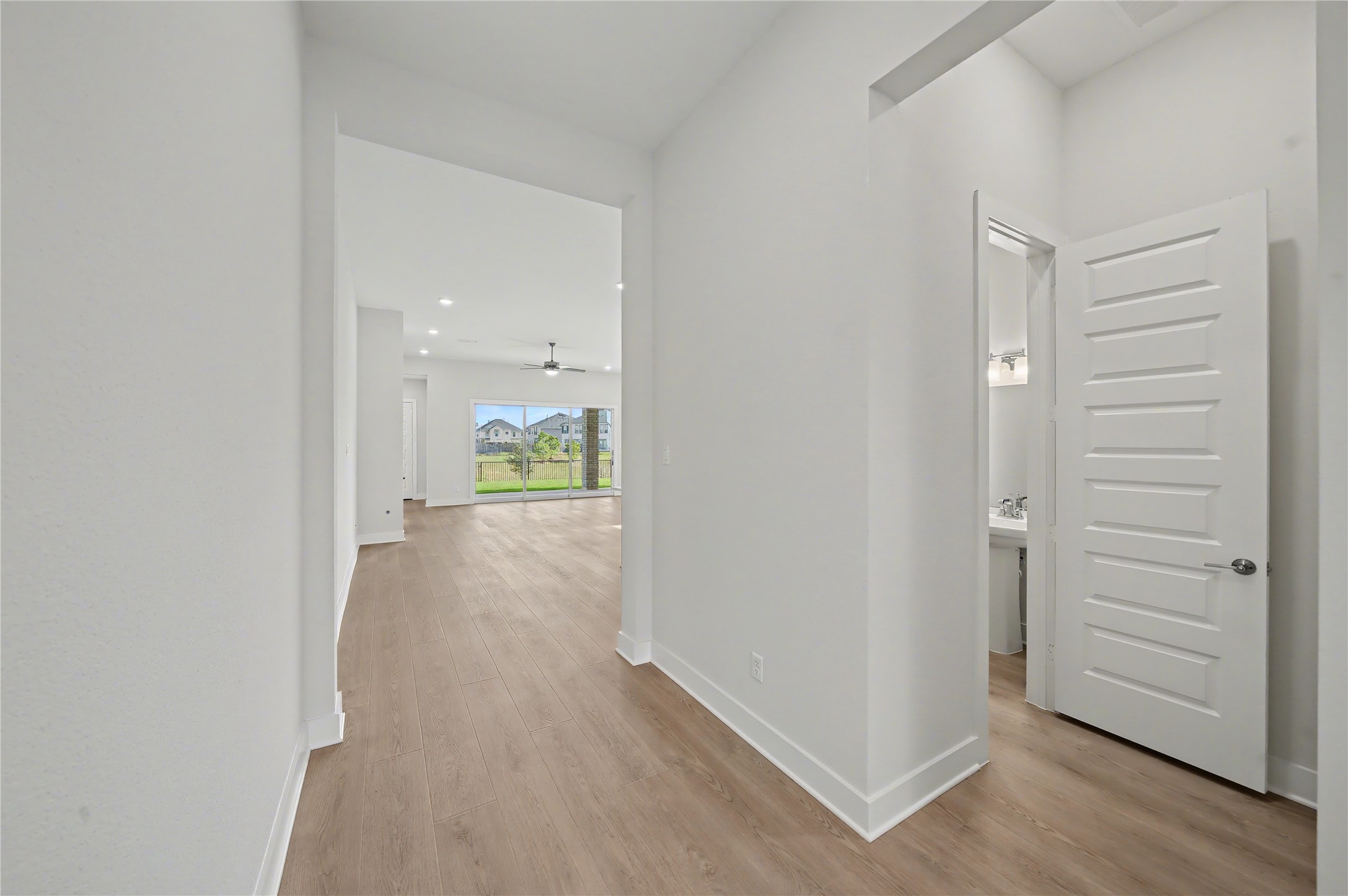 5623 Logan Ridge Lane Fulshear, TX 77441 - Photo 7 of 50