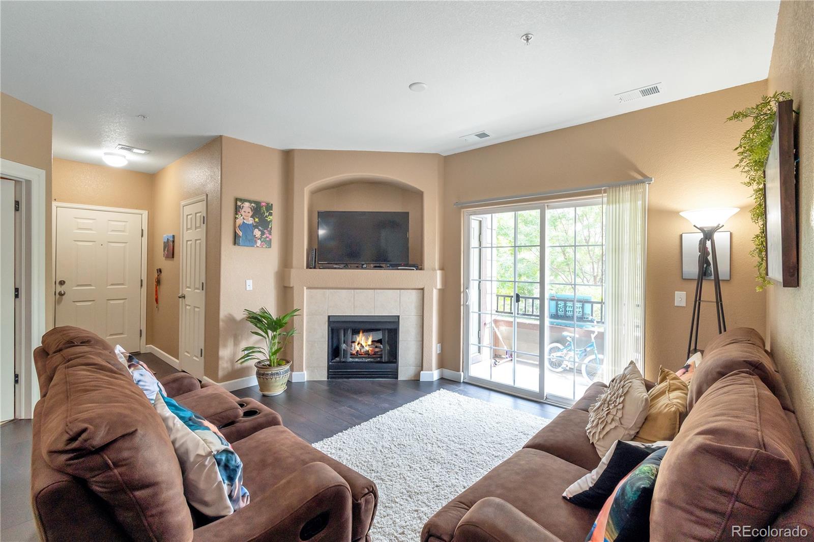 5255 Memphis Street, Unit 1112 Denver, CO 80239 - Photo 5 of 15