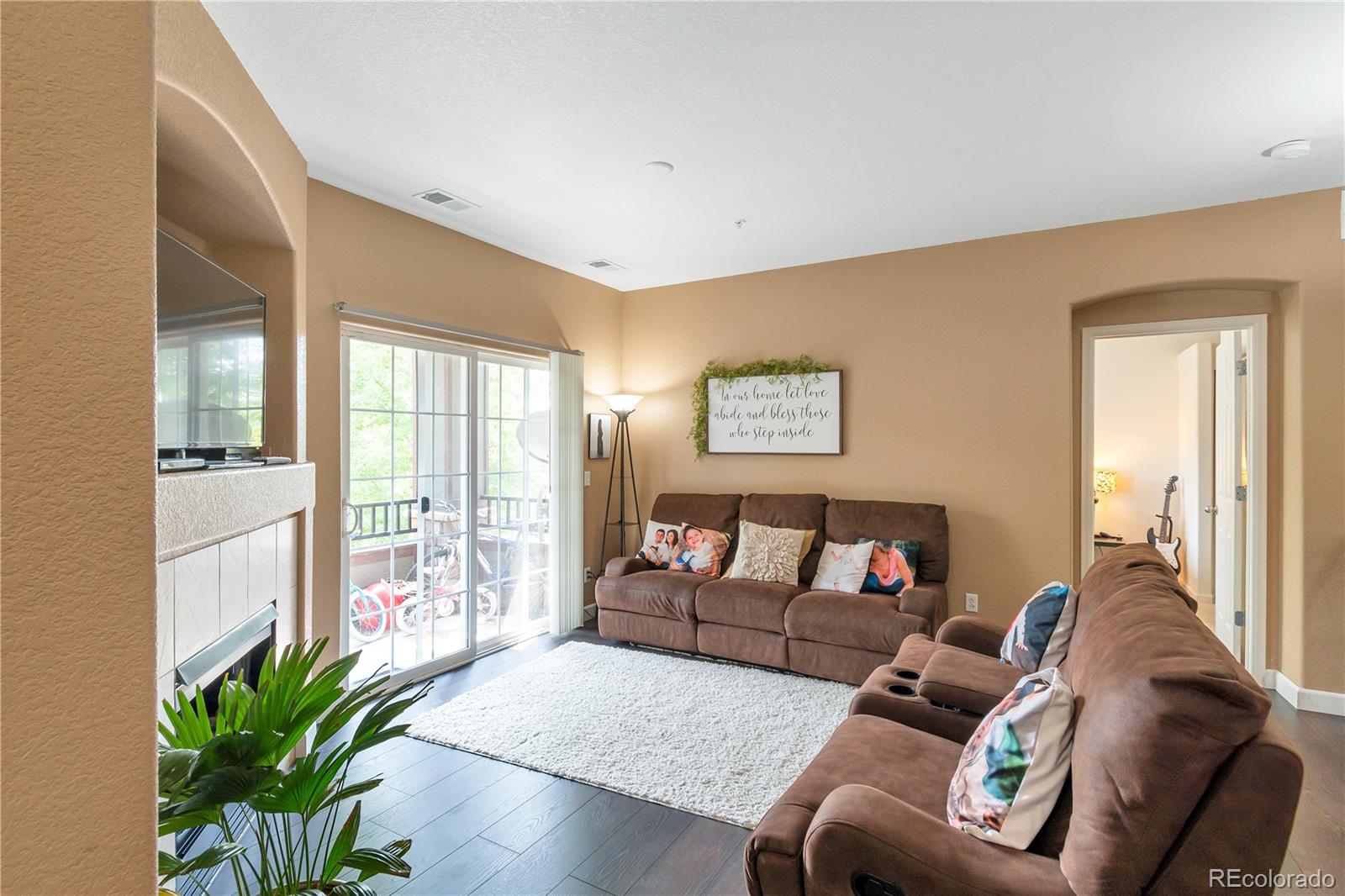 5255 Memphis Street, Unit 1112 Denver, CO 80239 - Photo 6 of 15