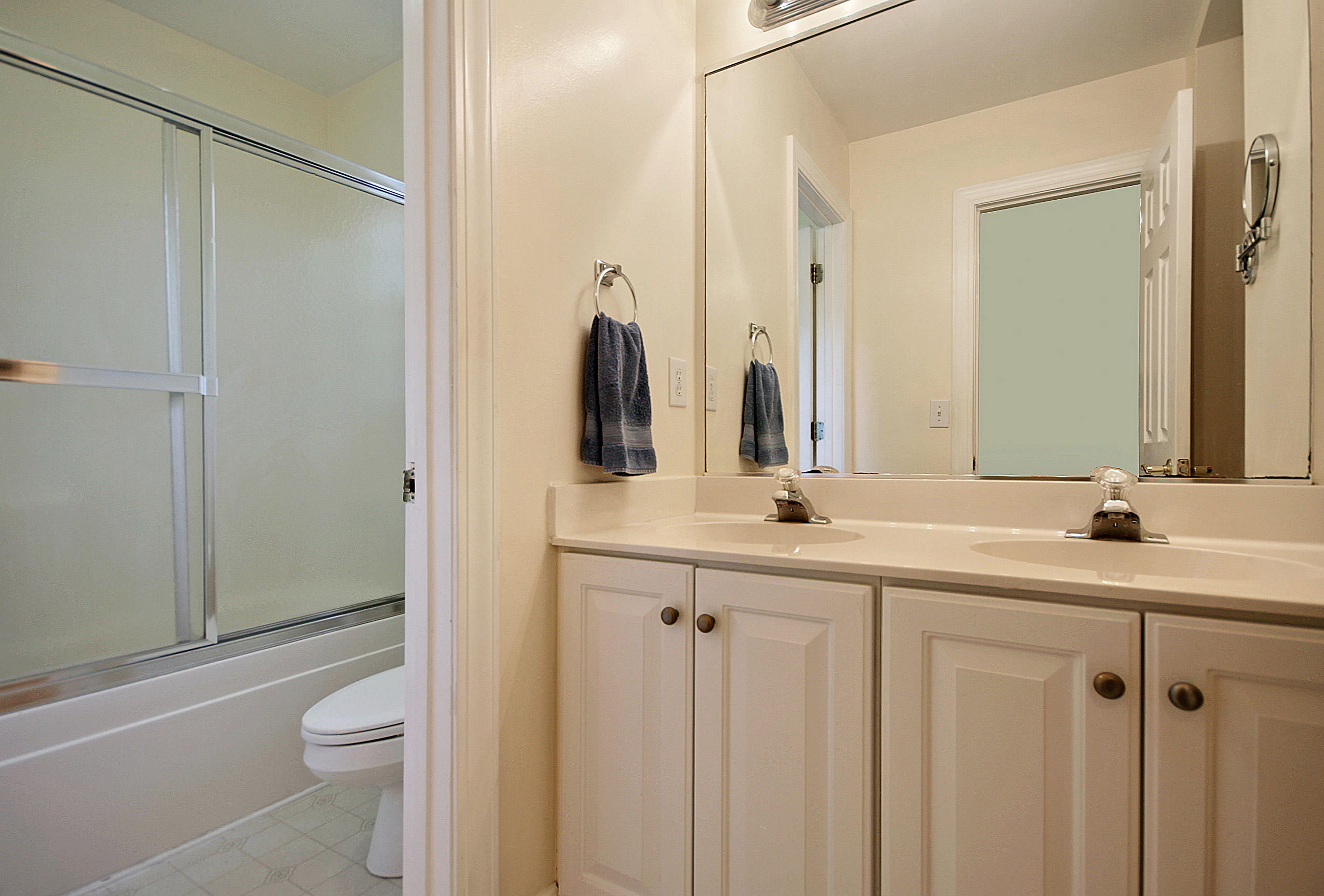 220 Scalybark Road Summerville, SC 29485 - Photo 17 of 36 Bathroom