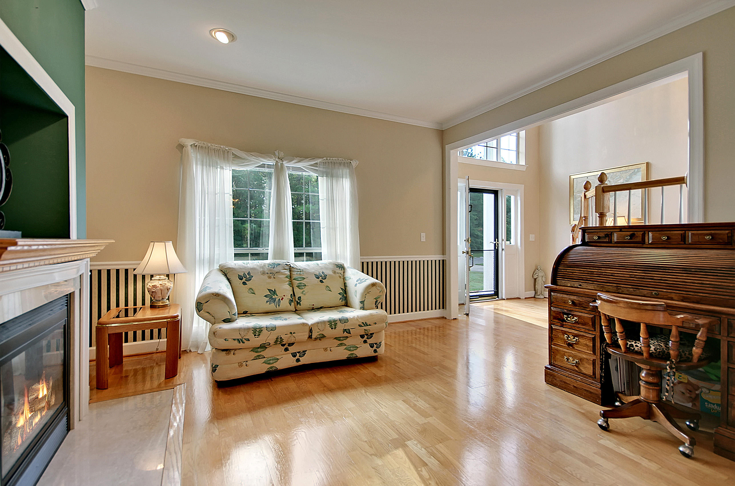 220 Scalybark Road Summerville, SC 29485 - Photo 25 of 36 Living Room
