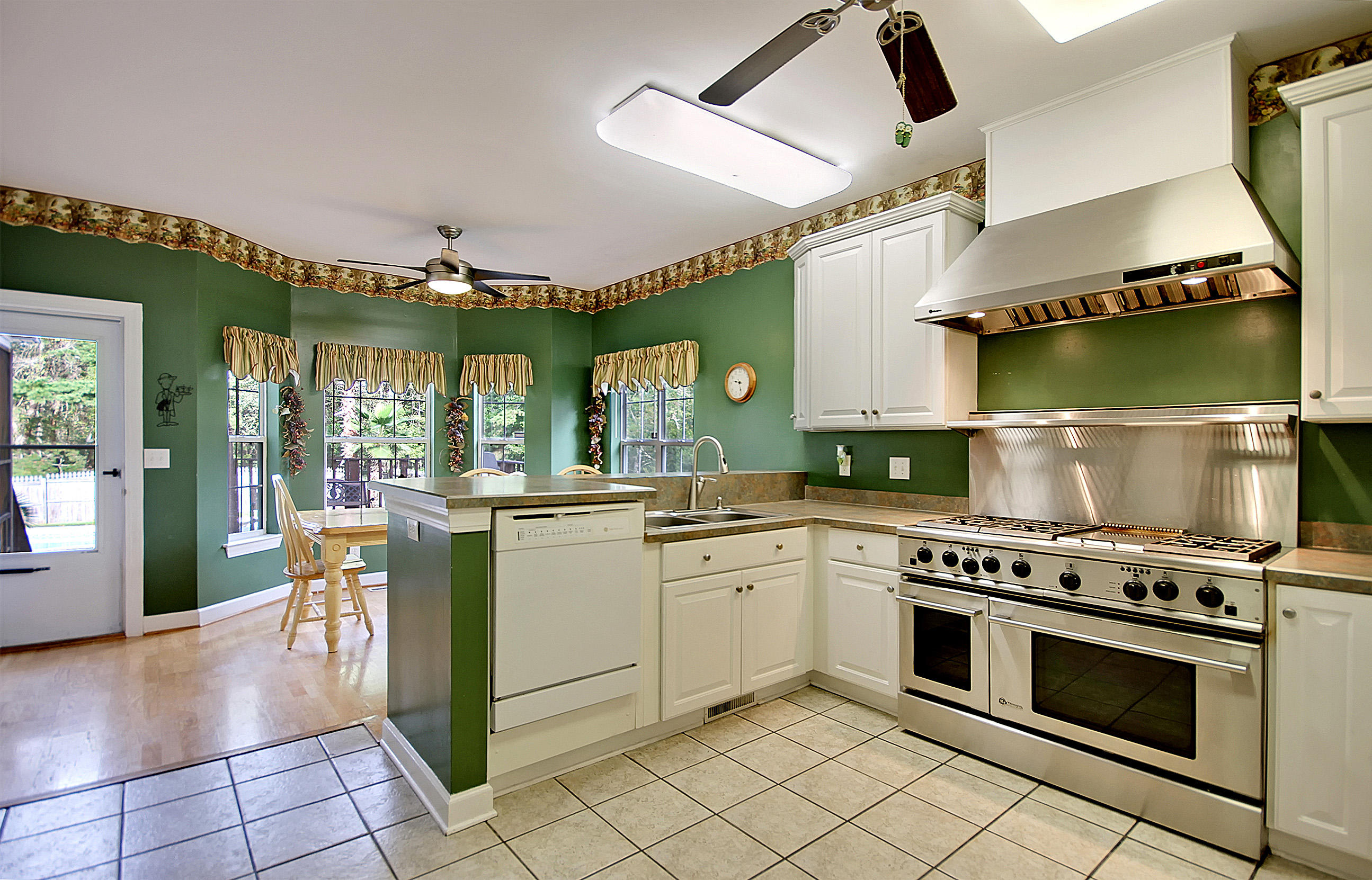 220 Scalybark Road Summerville, SC 29485 - Photo 4 of 36 Kitchen
