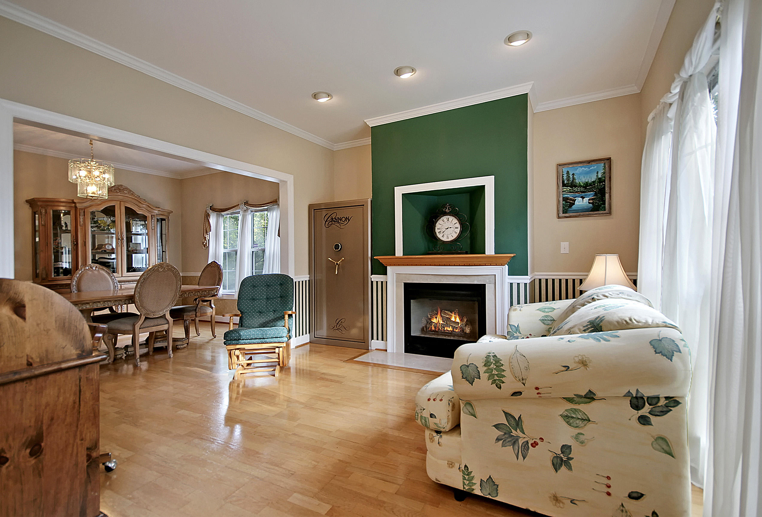 220 Scalybark Road Summerville, SC 29485 - Photo 6 of 36 Living Room