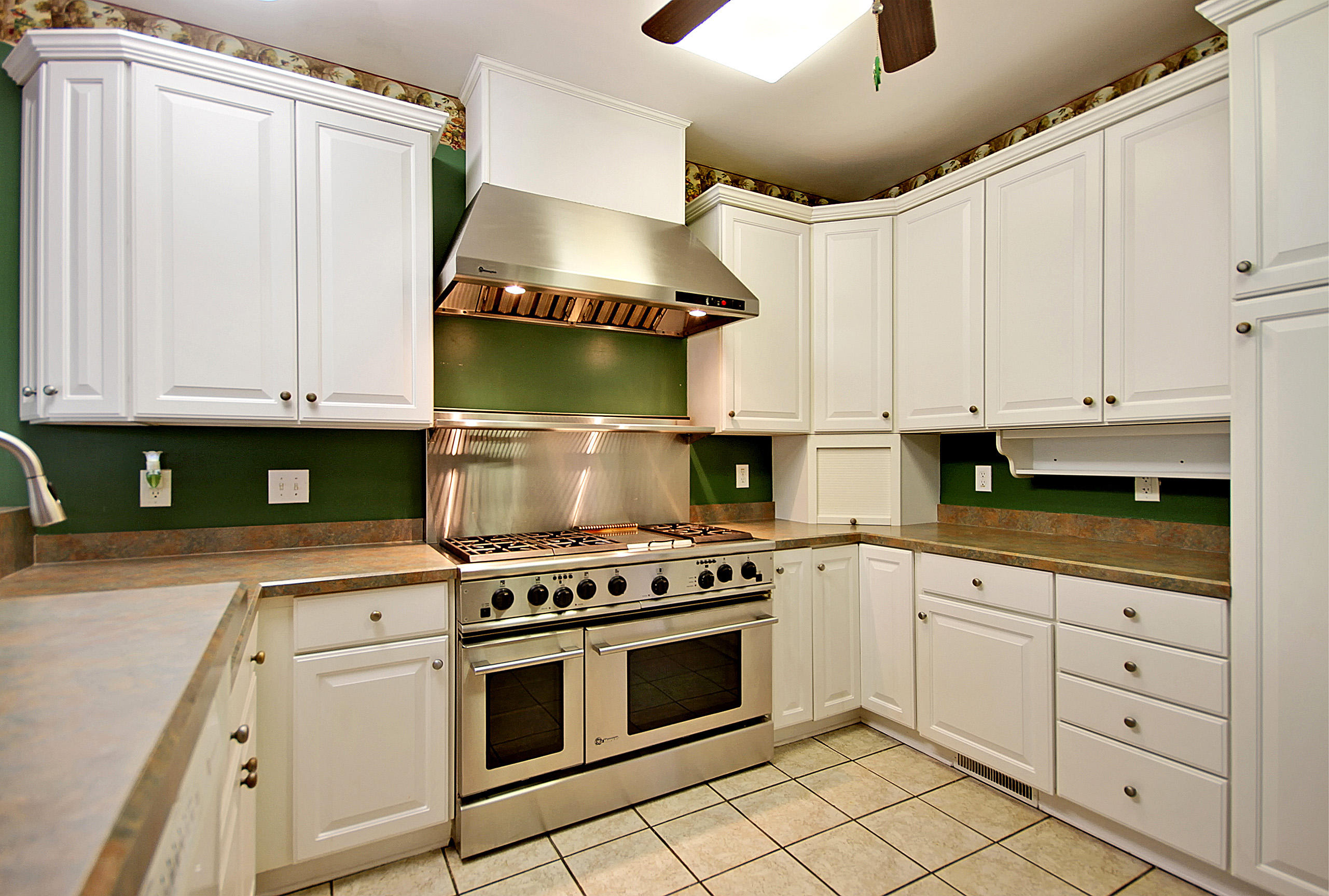 220 Scalybark Road Summerville, SC 29485 - Photo 7 of 36 Kitchen