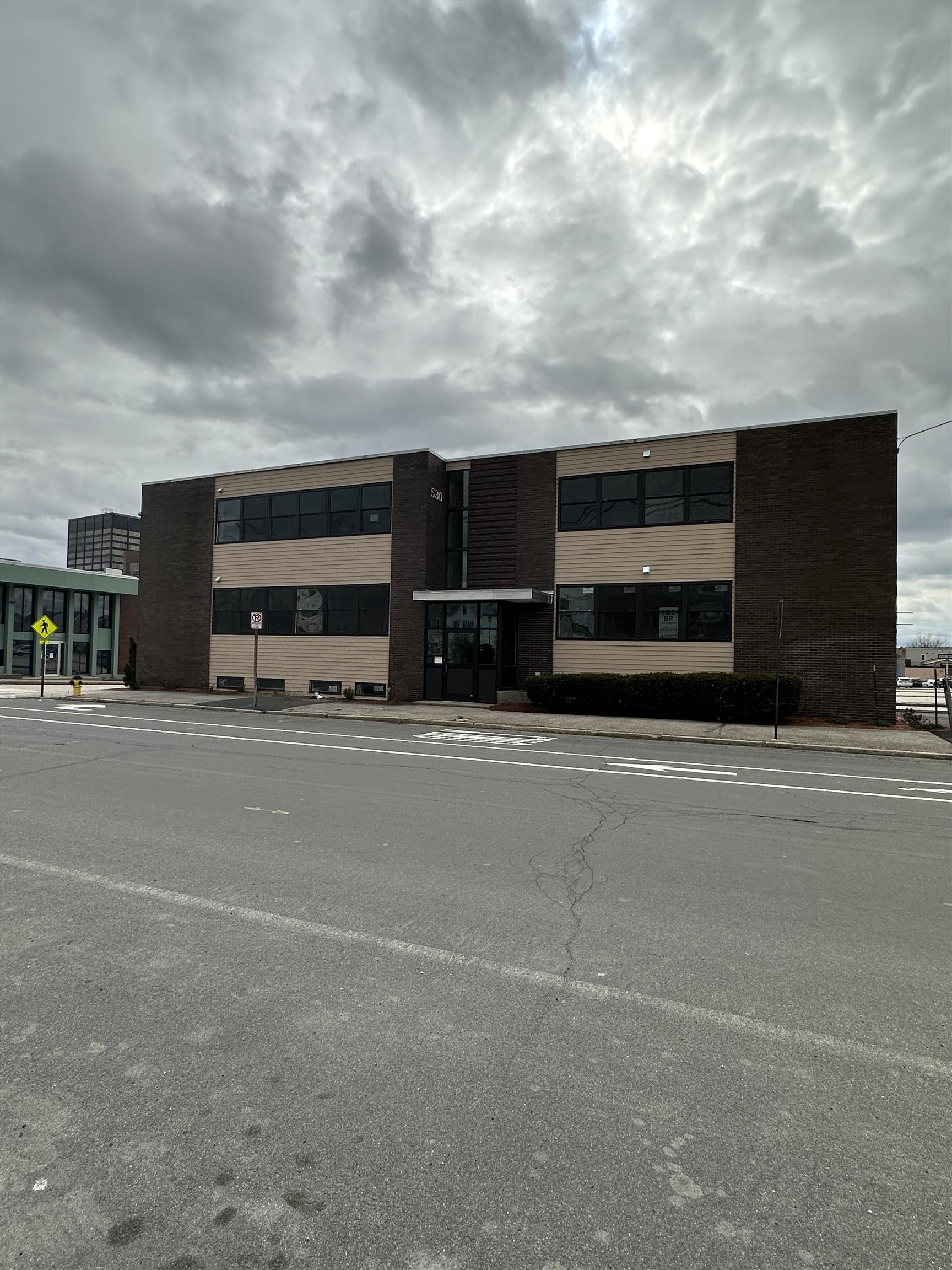 530 Chestnut Street, Unit 9 Manchester, NH 03101 - Photo 1 of 16