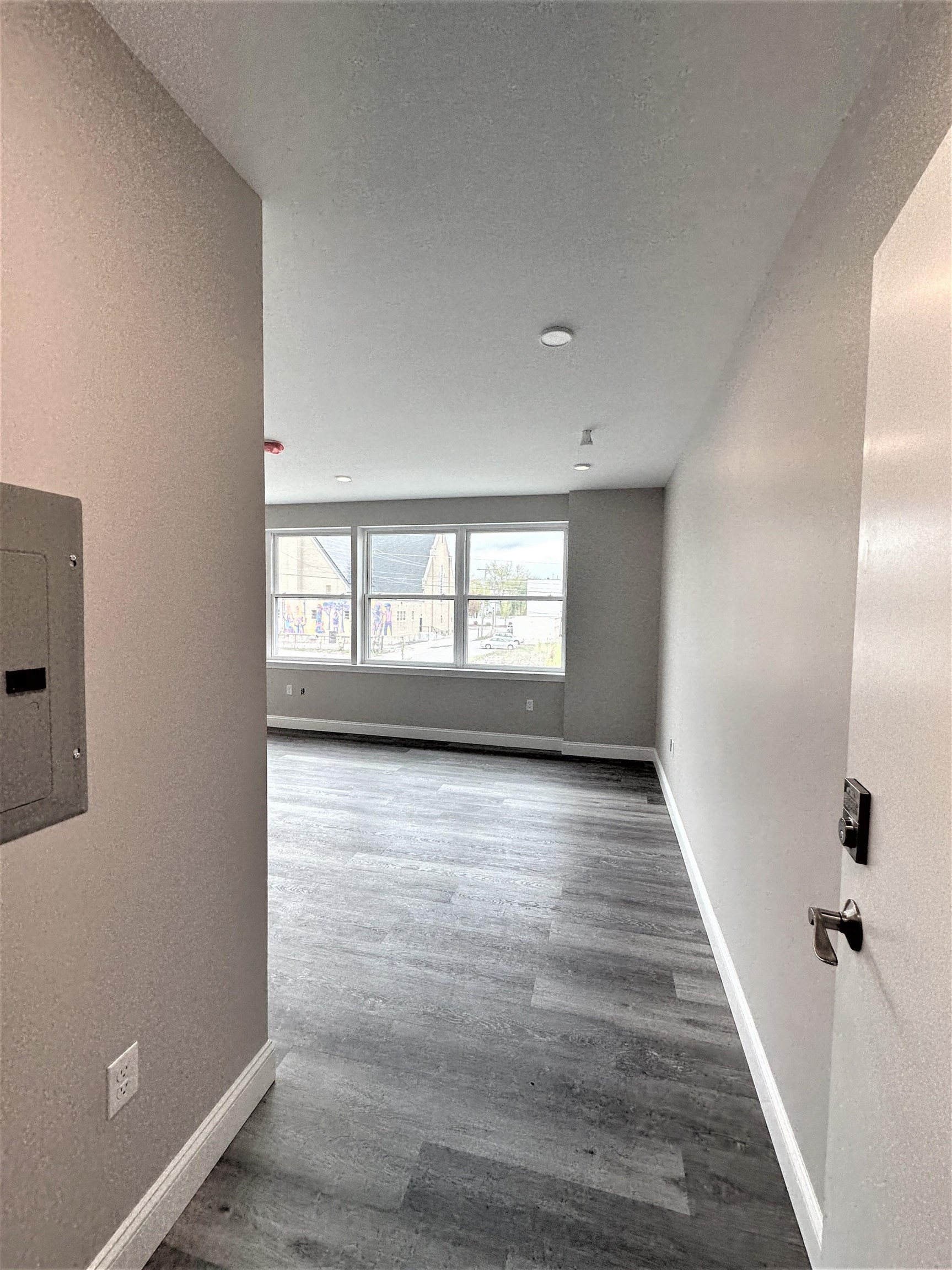 530 Chestnut Street, Unit 9 Manchester, NH 03101 - Photo 3 of 16