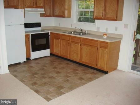 206 Preston Place Ranson, WV 25438 - Photo 5 of 14 Kitchen