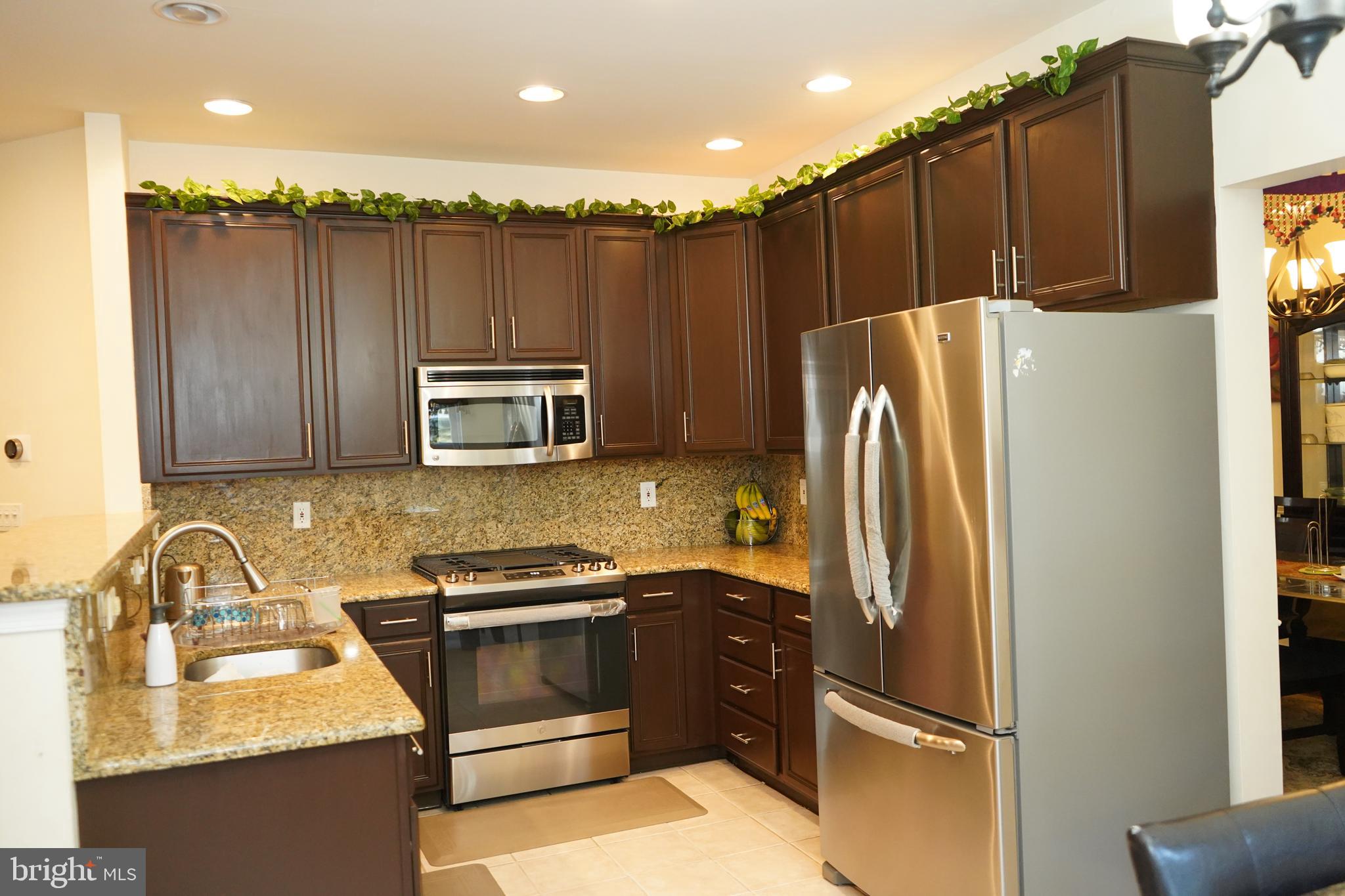 19 Brownstone Road East Windsor, NJ 08520 - Photo 10 of 27