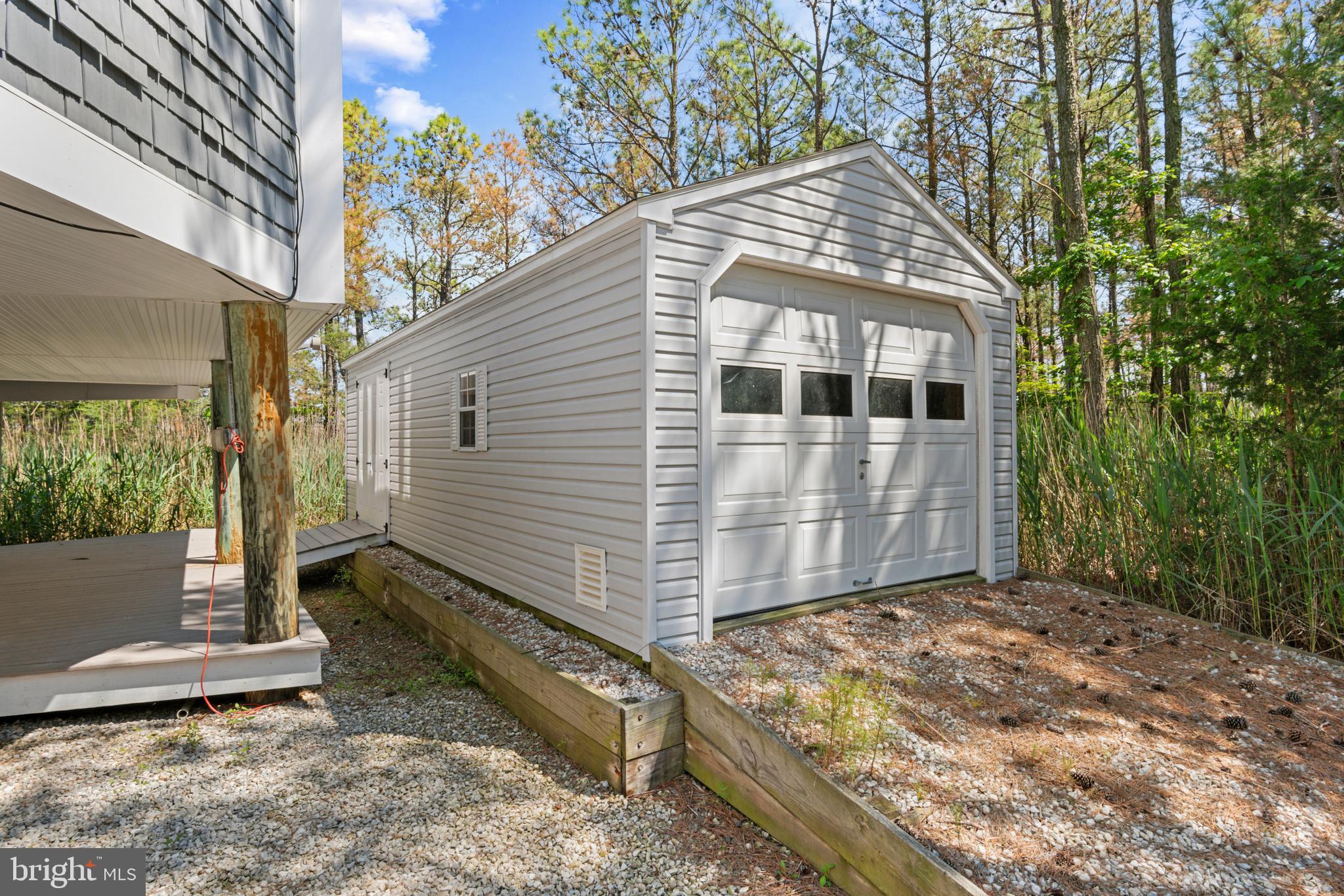 5419 Ragged Point Road Cambridge, MD 21613 - Photo 6 of 60 Garage