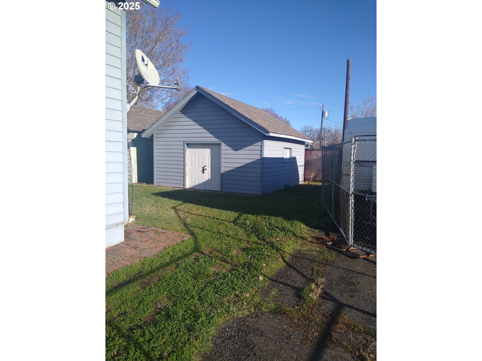 120 Southeast 7th Street Pendleton, OR 97801 - Photo 2 of 35 a house view with a outdoor space